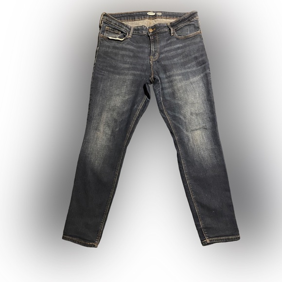 Old Navy Denim - Old Navy Rockstar Super Skinny Mid-Rise Size 14 Short